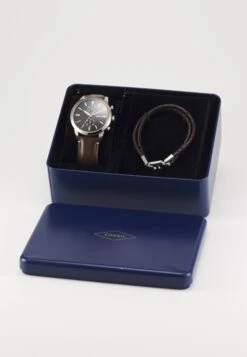 Fossil Townsman - Chronograaf - Pro Planet Brown -Clothing hand 0364b4371b9745b5ba17997048d2e4b9