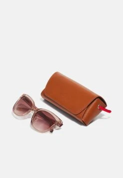 Fossil Zonnebril - Crystal Pink 6 Fossil Zonnebril - Crystal Pink -Clothing hand bdc3089b59d34ff792b416a817f7c5c6