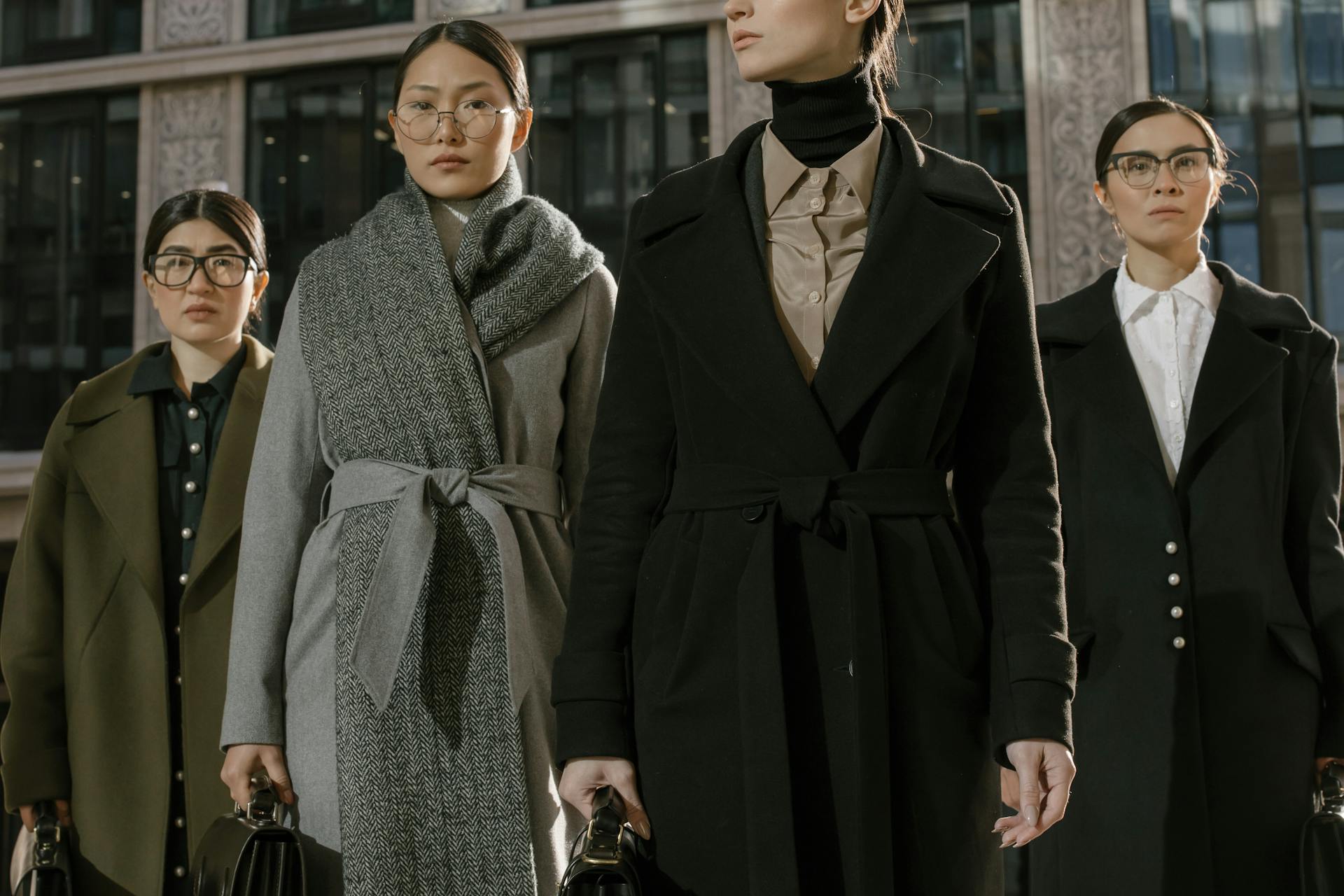 Voorkant -Clothing hand pexels cottonbro 6535368